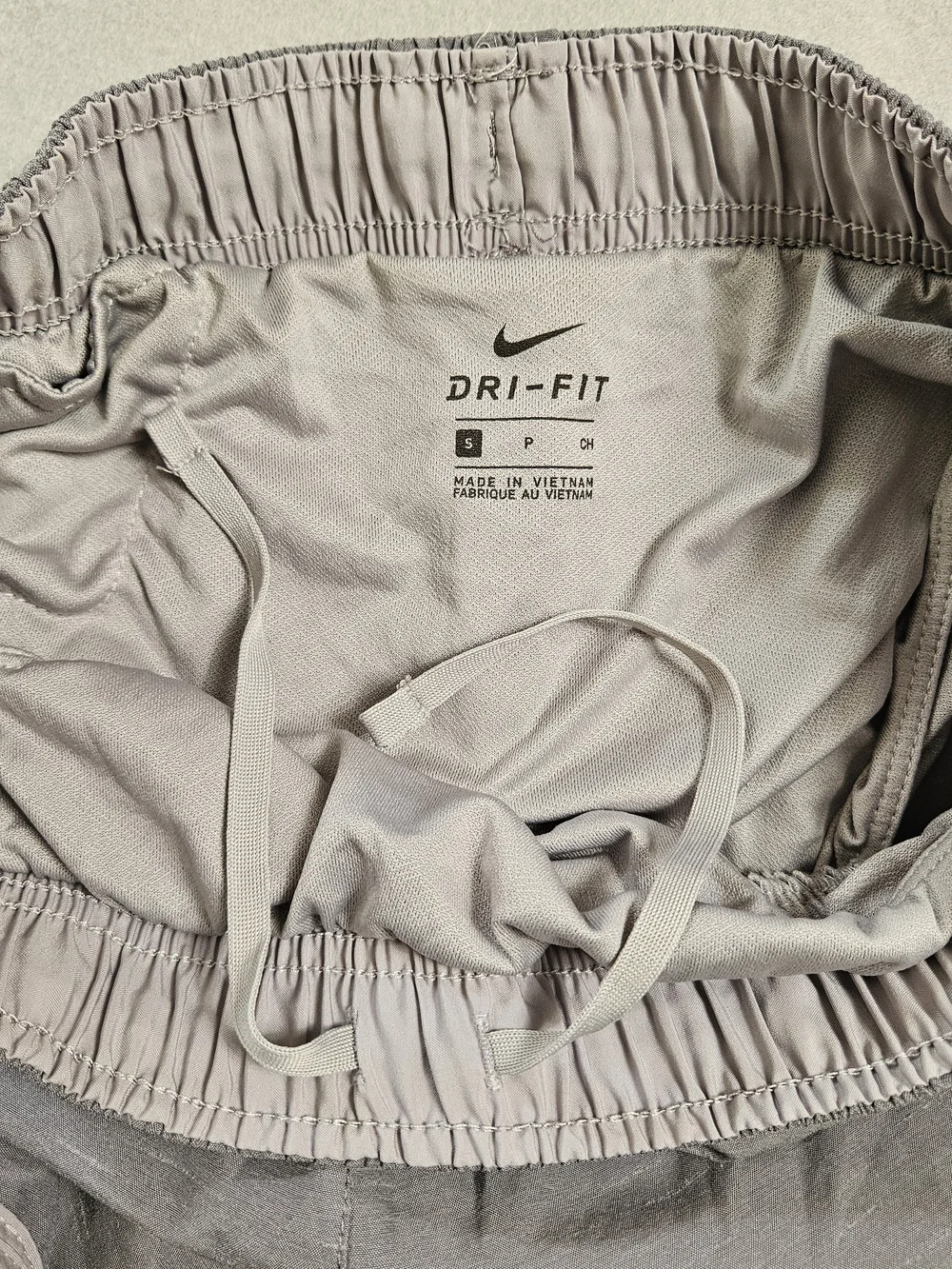 Nike Gray Dri-FIT Tempo Athletic Running Shorts Small